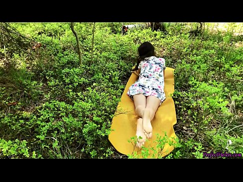 ❤️ टिंडर पर अजनबी मेरी बिल्ली को masturbates और जंगल में जुनून से fucks ☑ फूहड़ हम पर ️❤